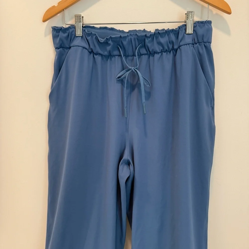 Lululemon Stretch High-Rise Pant 7/8 Length in Water Drop Size 10 Luxtreme Nulu